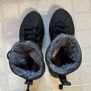 Women’s Size 8 Nike boots